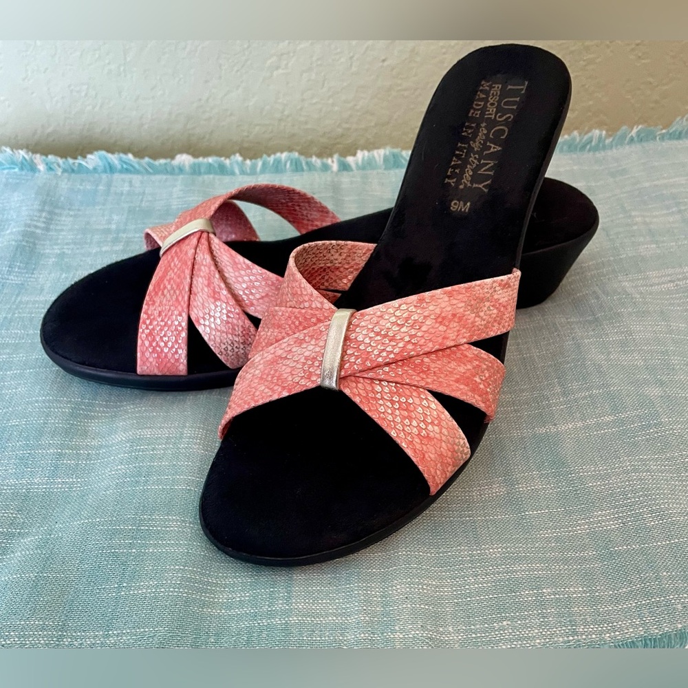 Tuscany by Easy Street   Melanie Sandals  SZ 9. NWOT